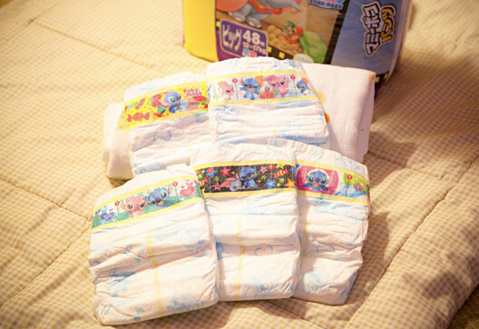 [画像]紙おむつ 1泊分
